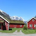 Trollbu Aabrekk Gard * Briksdalsbre