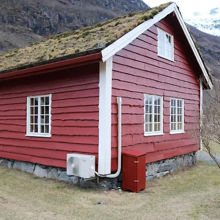 Trollbu Aabrekk Gard *