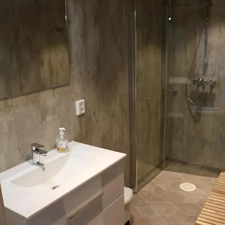 Semesterbostad Trollbu Aabrekk Gard