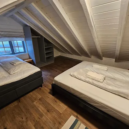 Trollbu Aabrekk Gard Briksdalsbre