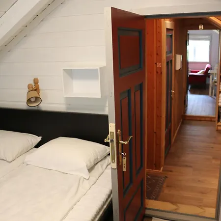 Trollbu Aabrekk Gard Briksdalsbre