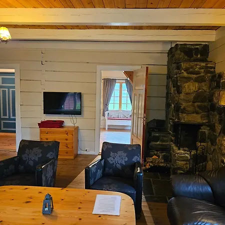 Trollbu Aabrekk Gard *