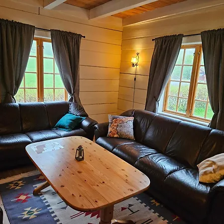 Trollbu Aabrekk Gard * Briksdalsbre