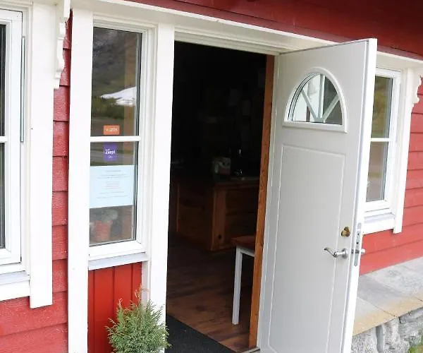 Trollbu Aabrekk Gard * Briksdalsbre