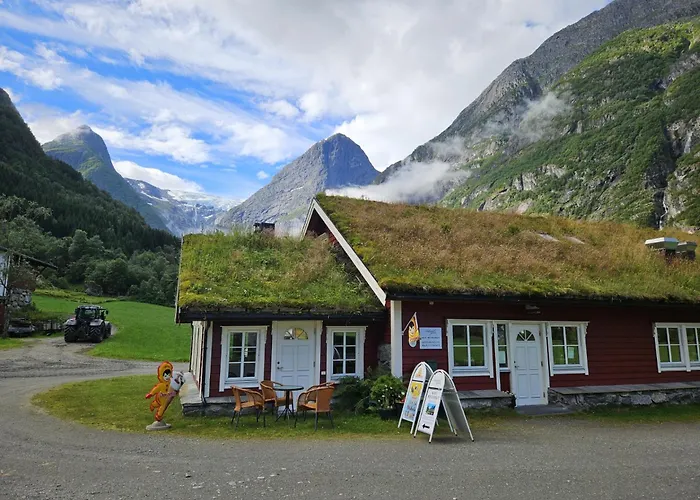 Holiday home Trollbu Aabrekk Gard *